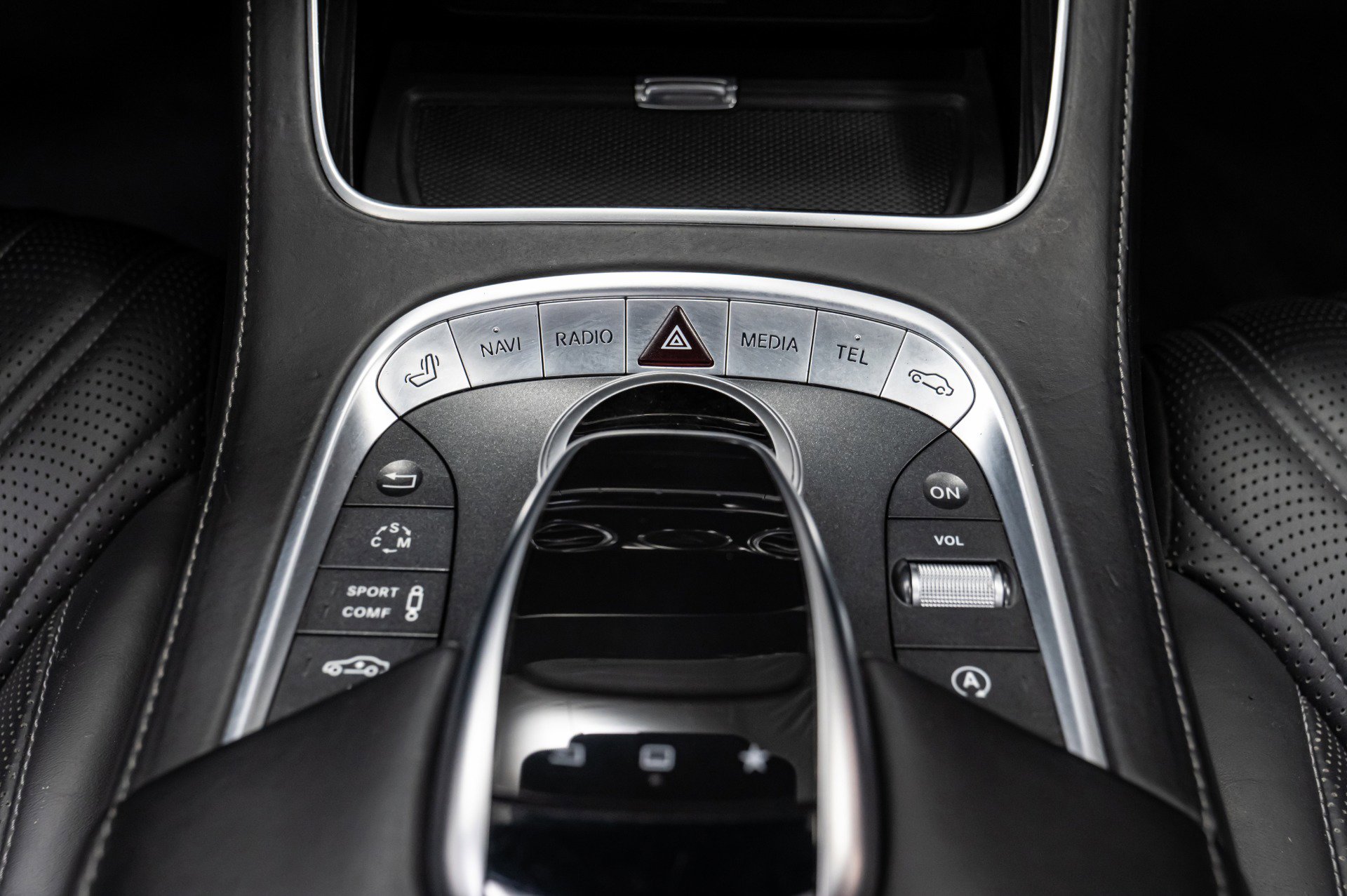 Used 2015 Mercedes-Benz S 63 AMG 4MATIC Sedan w/ Driver Assistance Package image 30