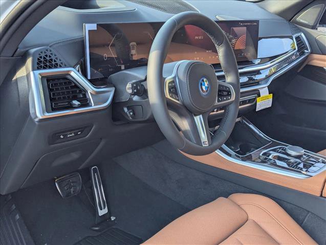 New 2026 BMW X5 xDrive50e w/ M Sport Package image 3