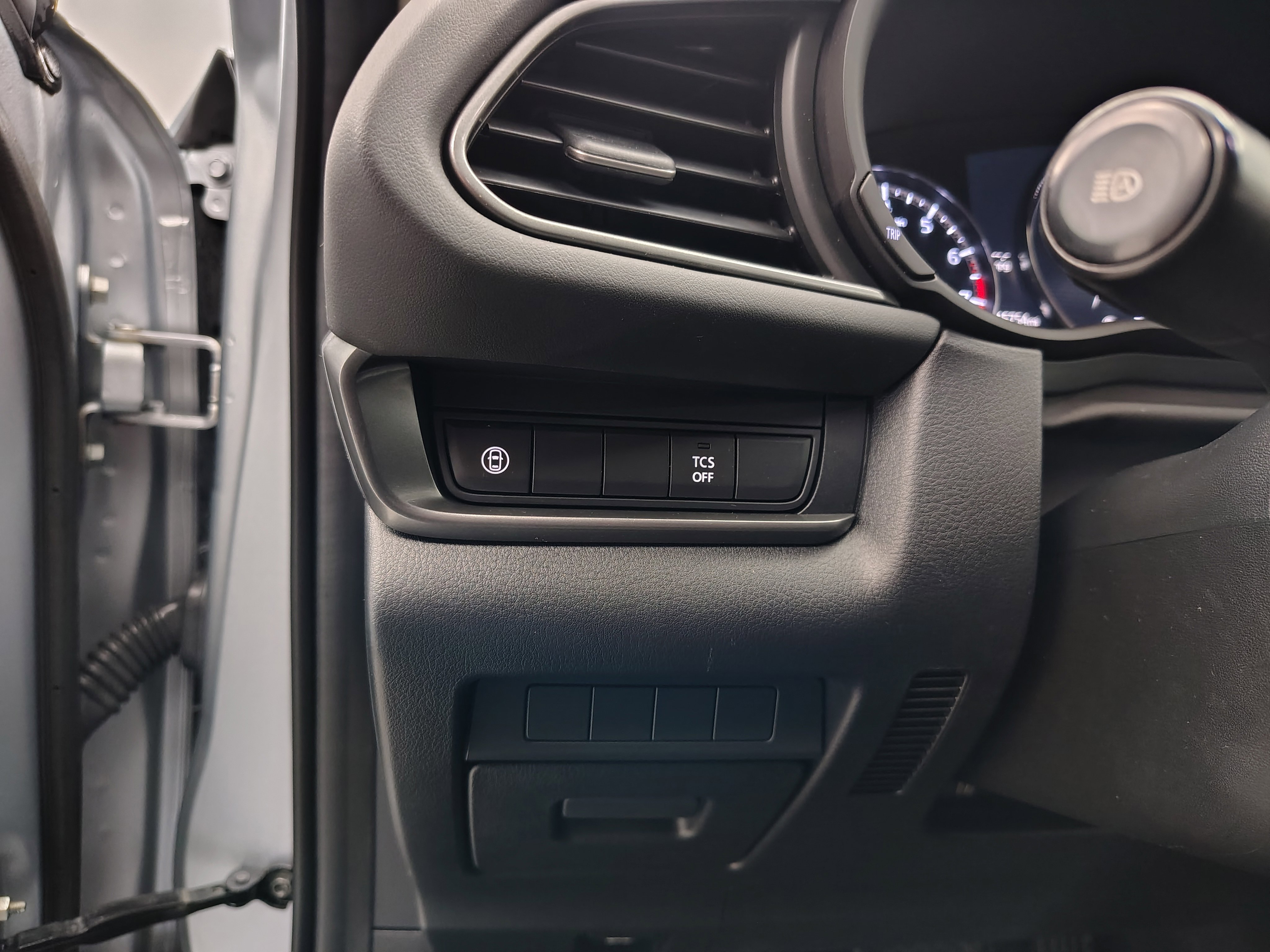 Used 2020 MAZDA CX-30 FWD w/ Select Package image 43