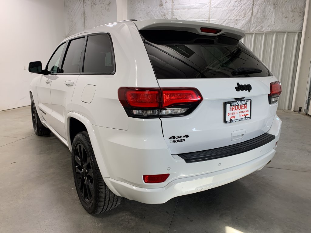 Used 2019 Jeep Grand Cherokee Altitude AWD/4WD image 23