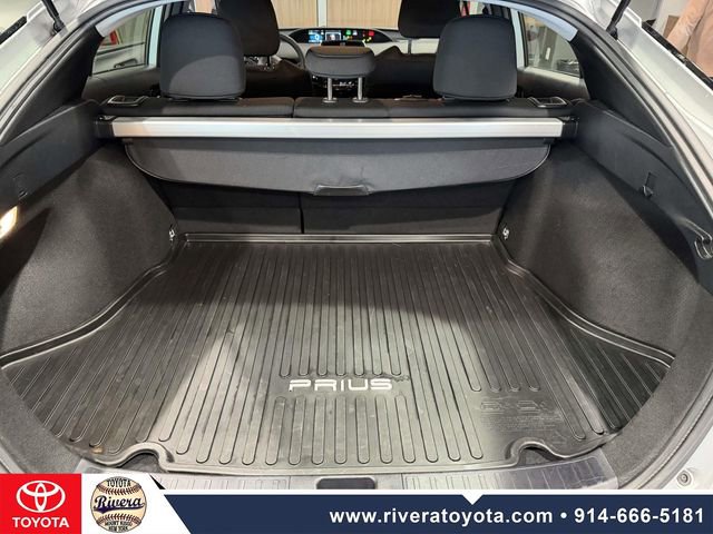Used 2022 Toyota Prius LE image 13