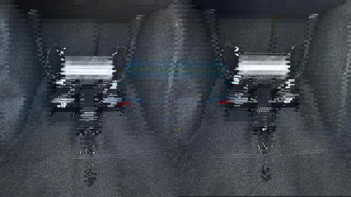 Used 2016 Dodge Challenger R/T Scat Pack w/ Leather Interior Group image 18