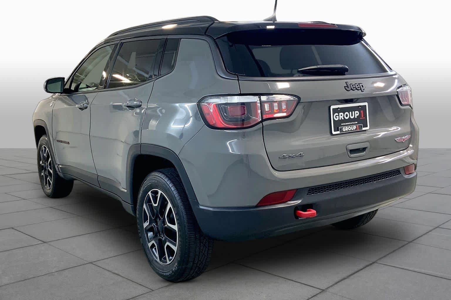 Used 2019 Jeep Compass Trailhawk AWD/4WD image 10