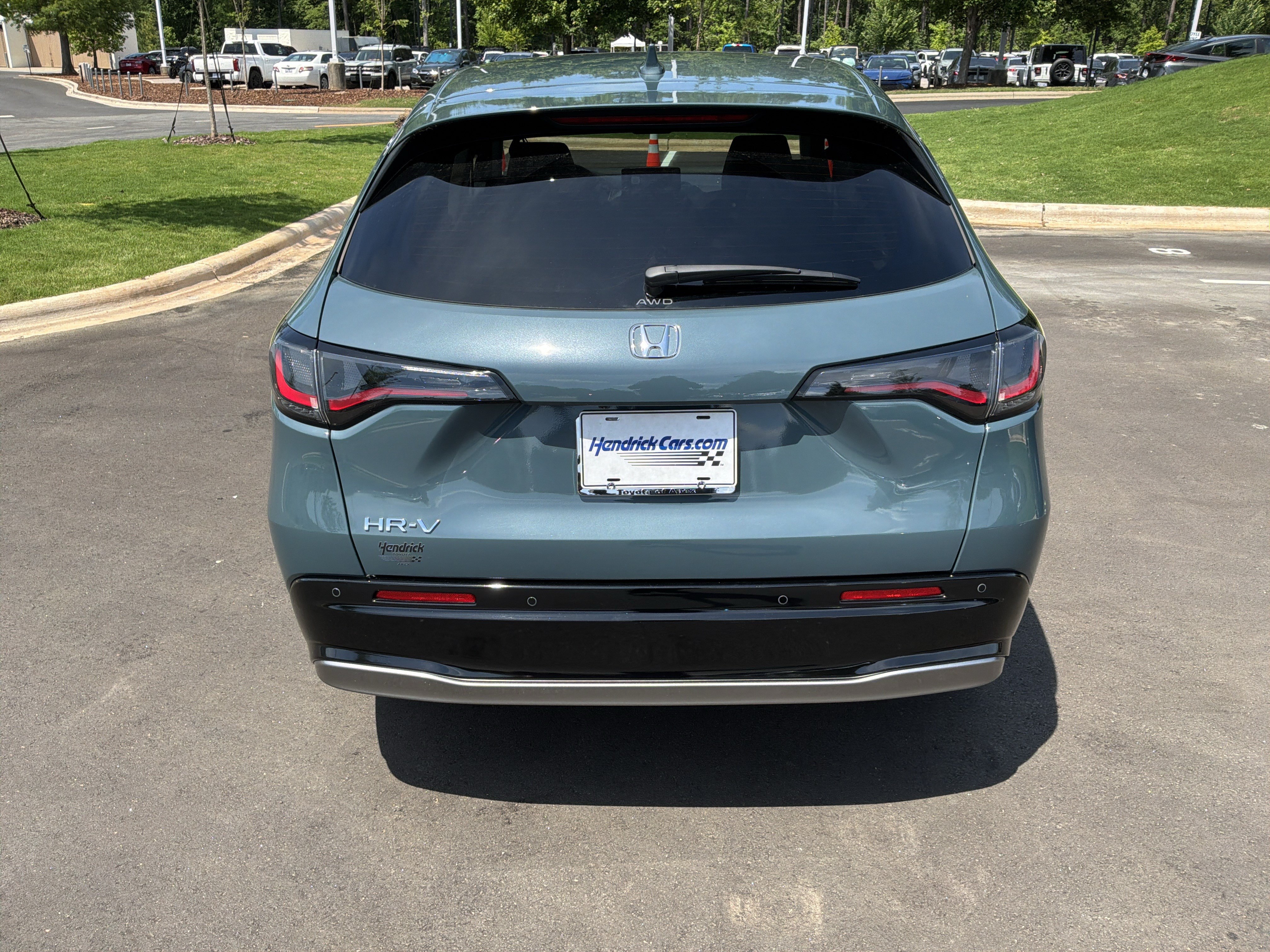 Used 2025 Honda HR-V EX-L image 9