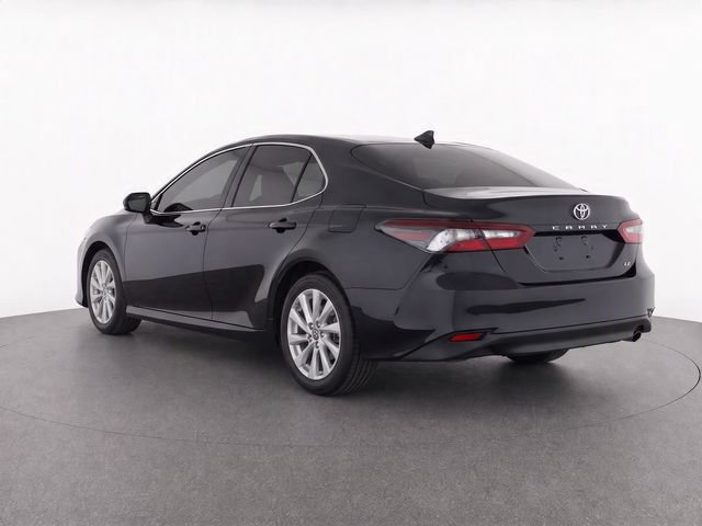 Used 2023 Toyota Camry LE FWD image 3