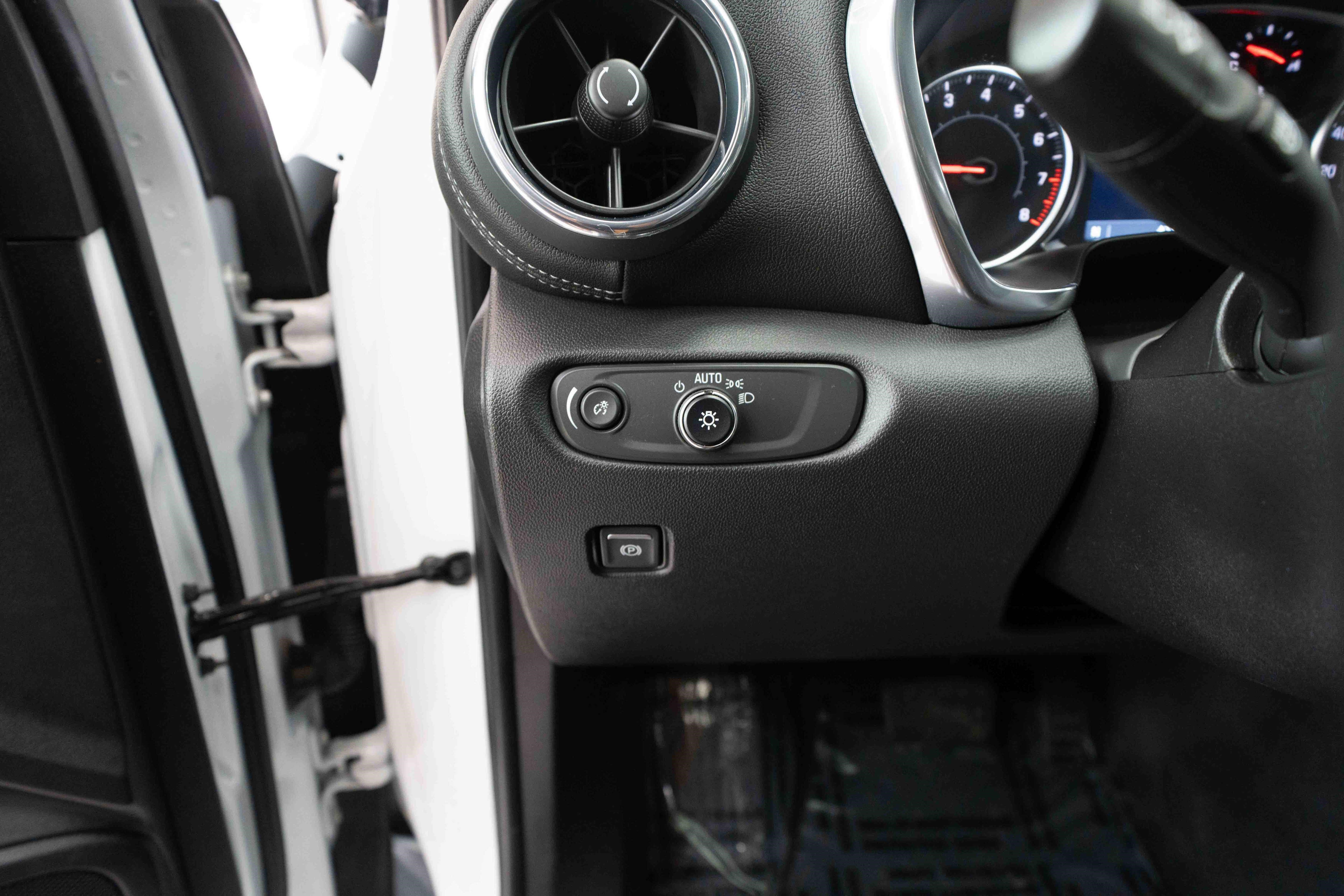 Used 2023 Chevrolet Blazer LT AWD/4WD image 11