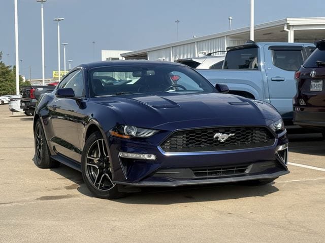 Used 2019 Ford Mustang Premium RWD image 2
