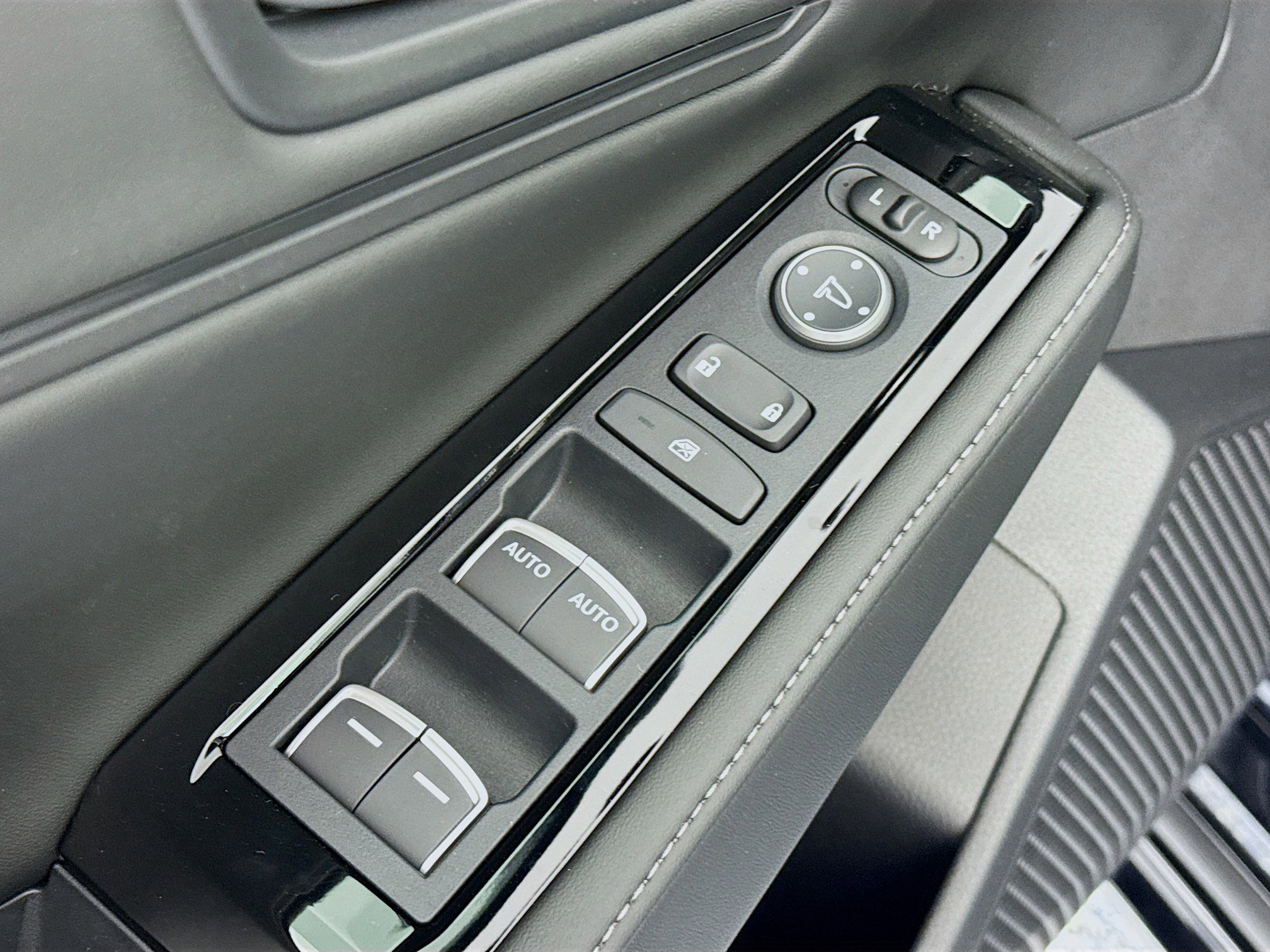 New 2025 Honda Accord Touring image 18