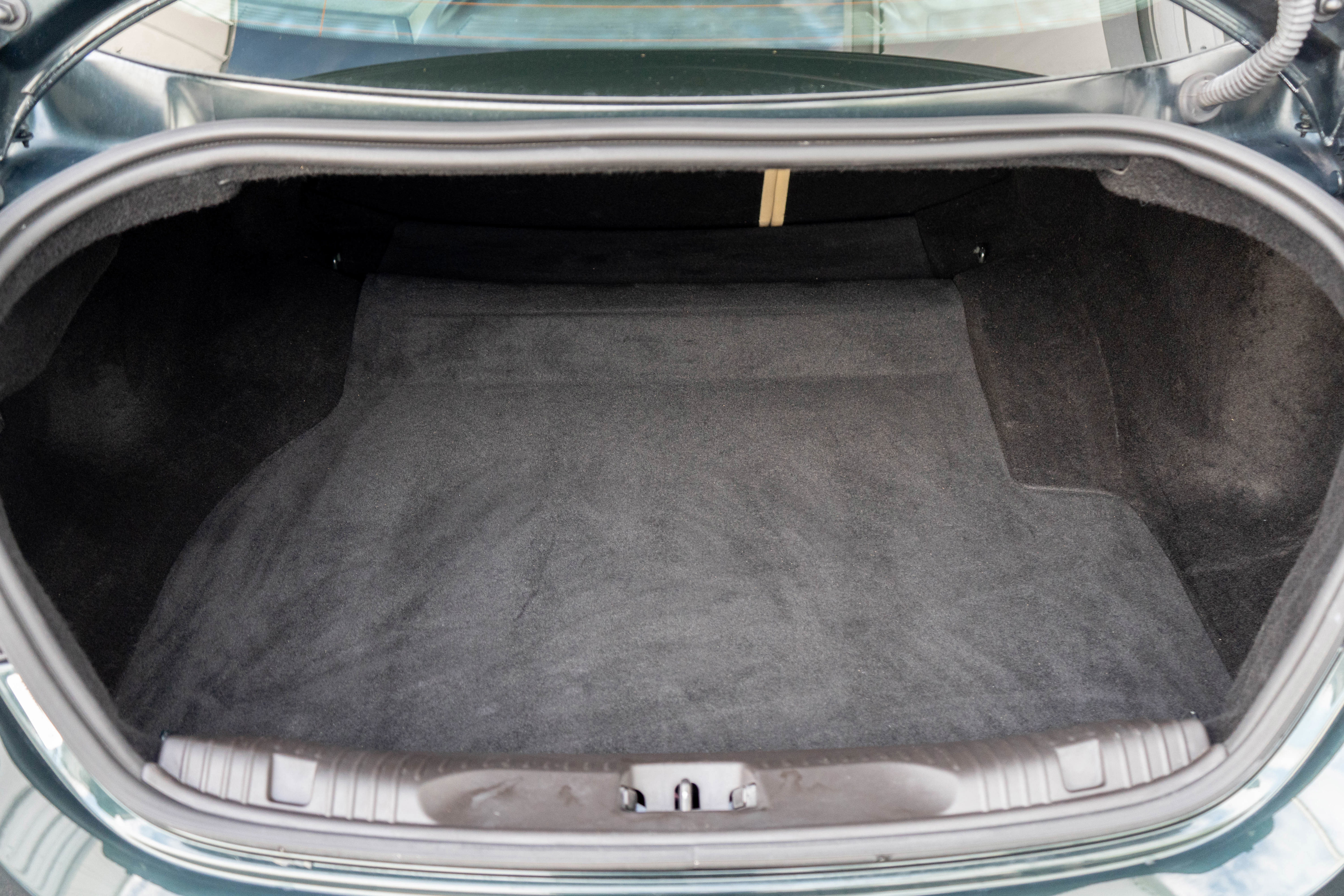 Used 2011 Jaguar XF Portfolio image 35