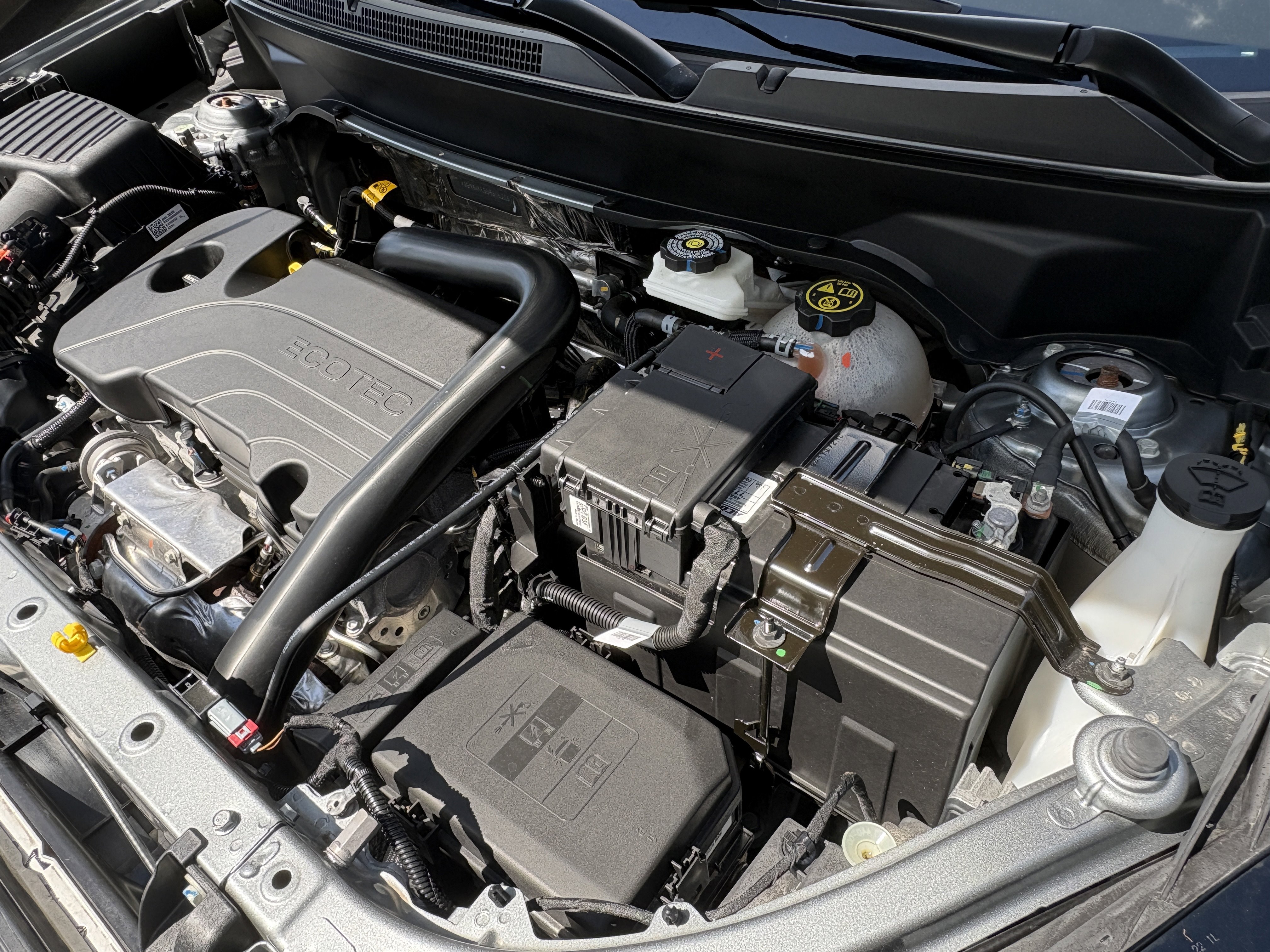 Used 2024 Chevrolet Equinox LT w/ LPO, Floor Liner Package FWD image 25