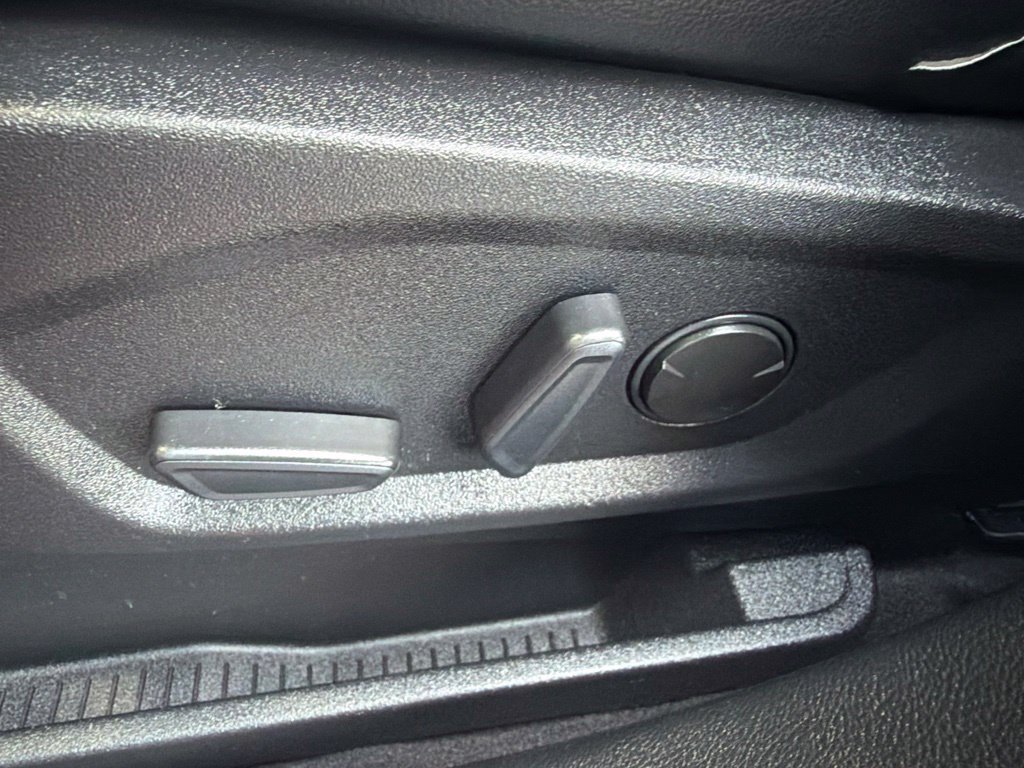 Used 2023 Ford Edge SEL AWD/4WD image 18