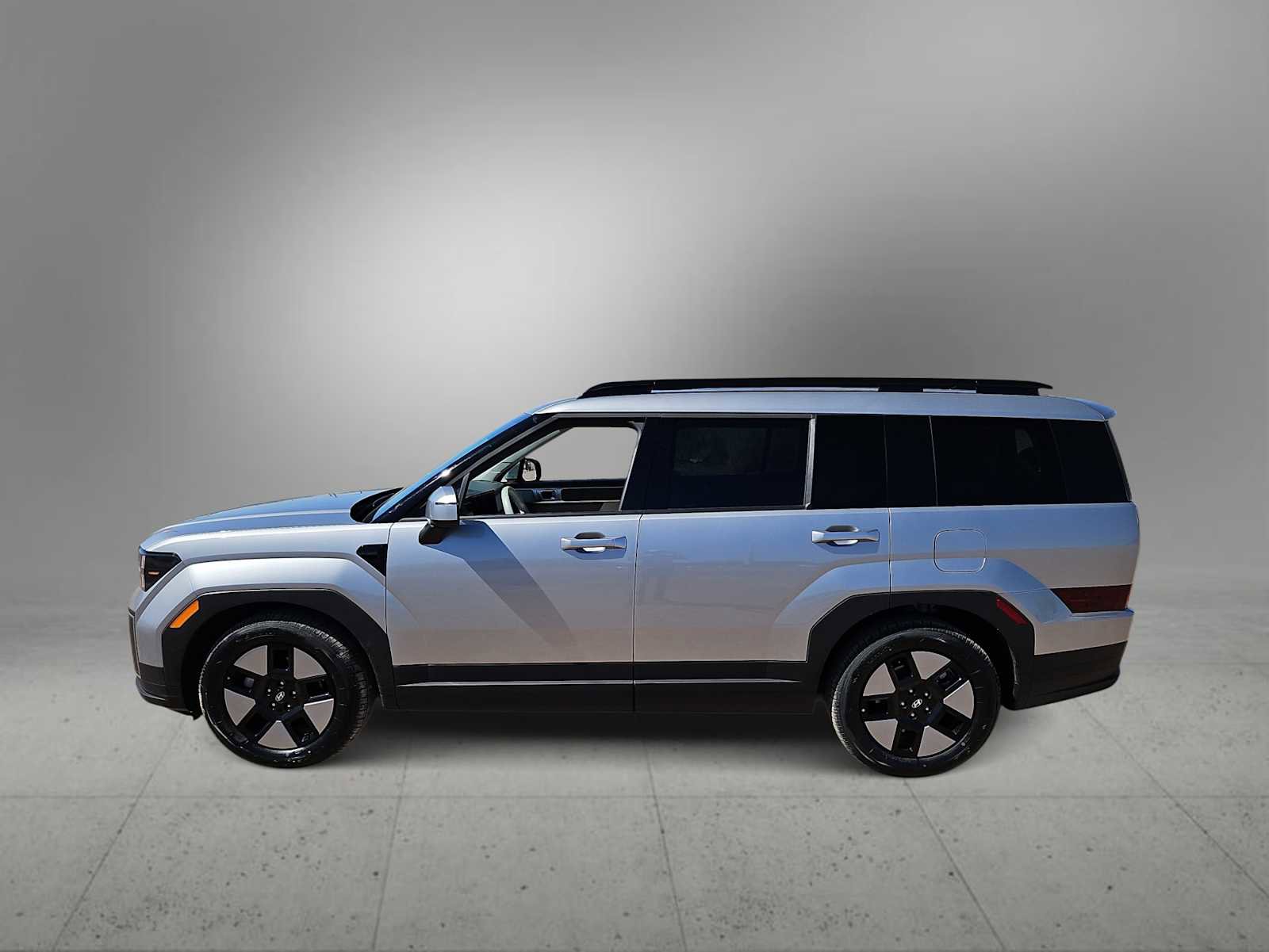 Certified 2025 Hyundai Santa Fe SEL image 5