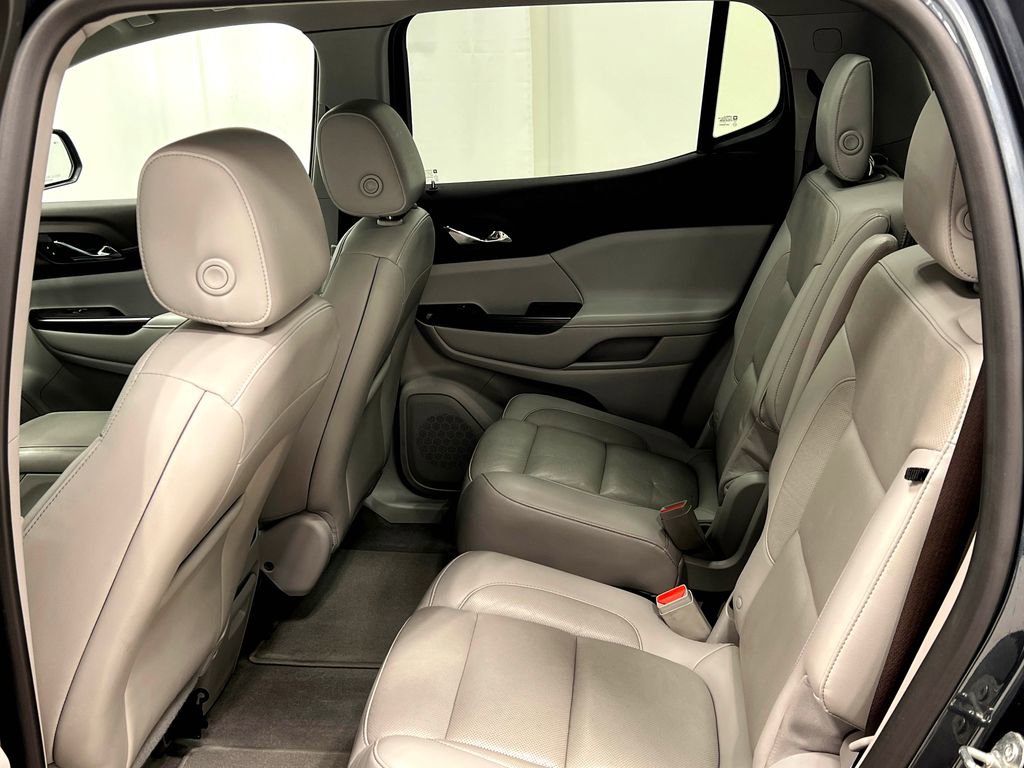 Used 2019 GMC Acadia SLT image 31