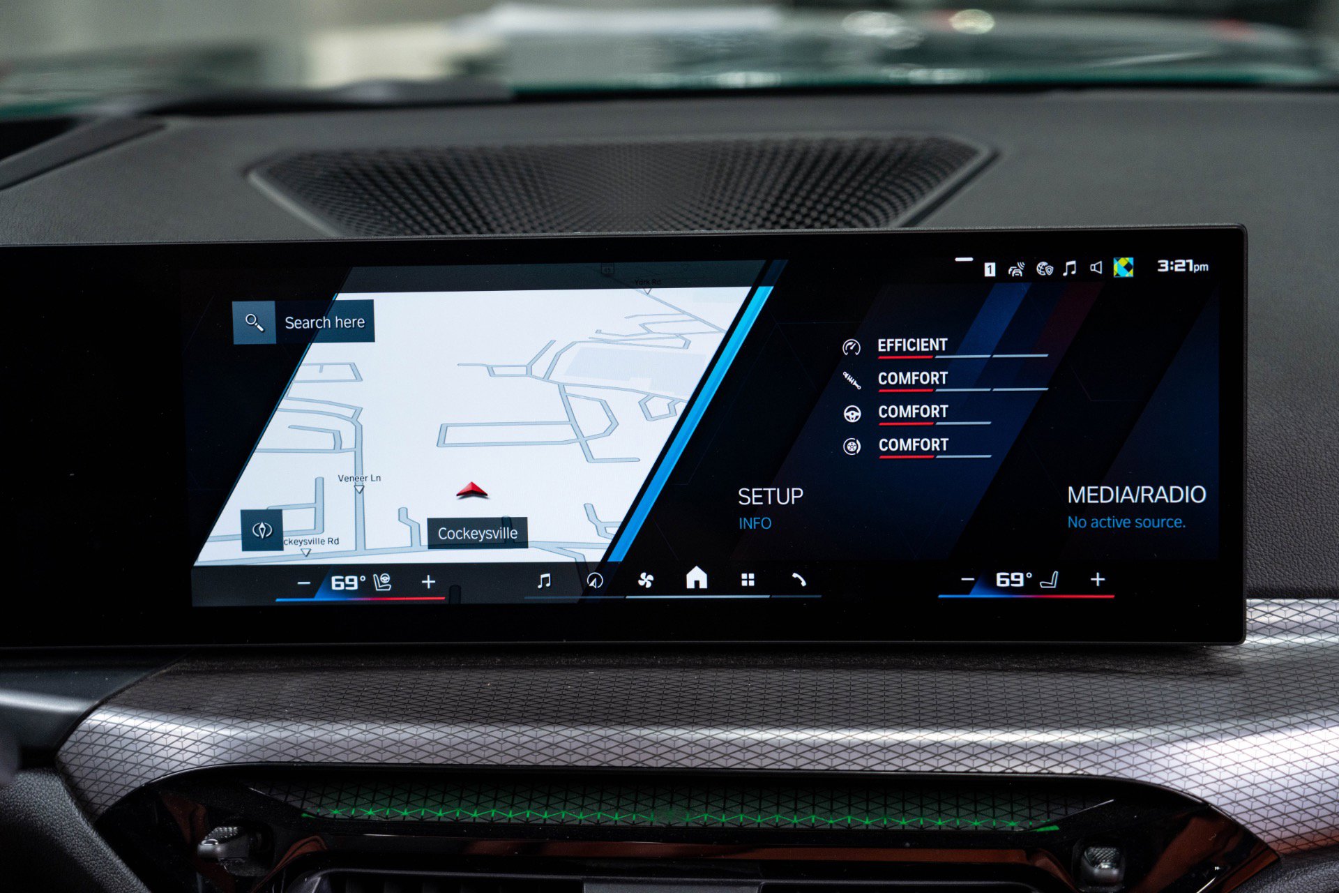 Used 2025 BMW M4 xDrive Competition image 61