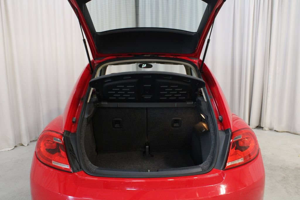 Used 2012 Volkswagen Beetle 2.5 FWD image 28