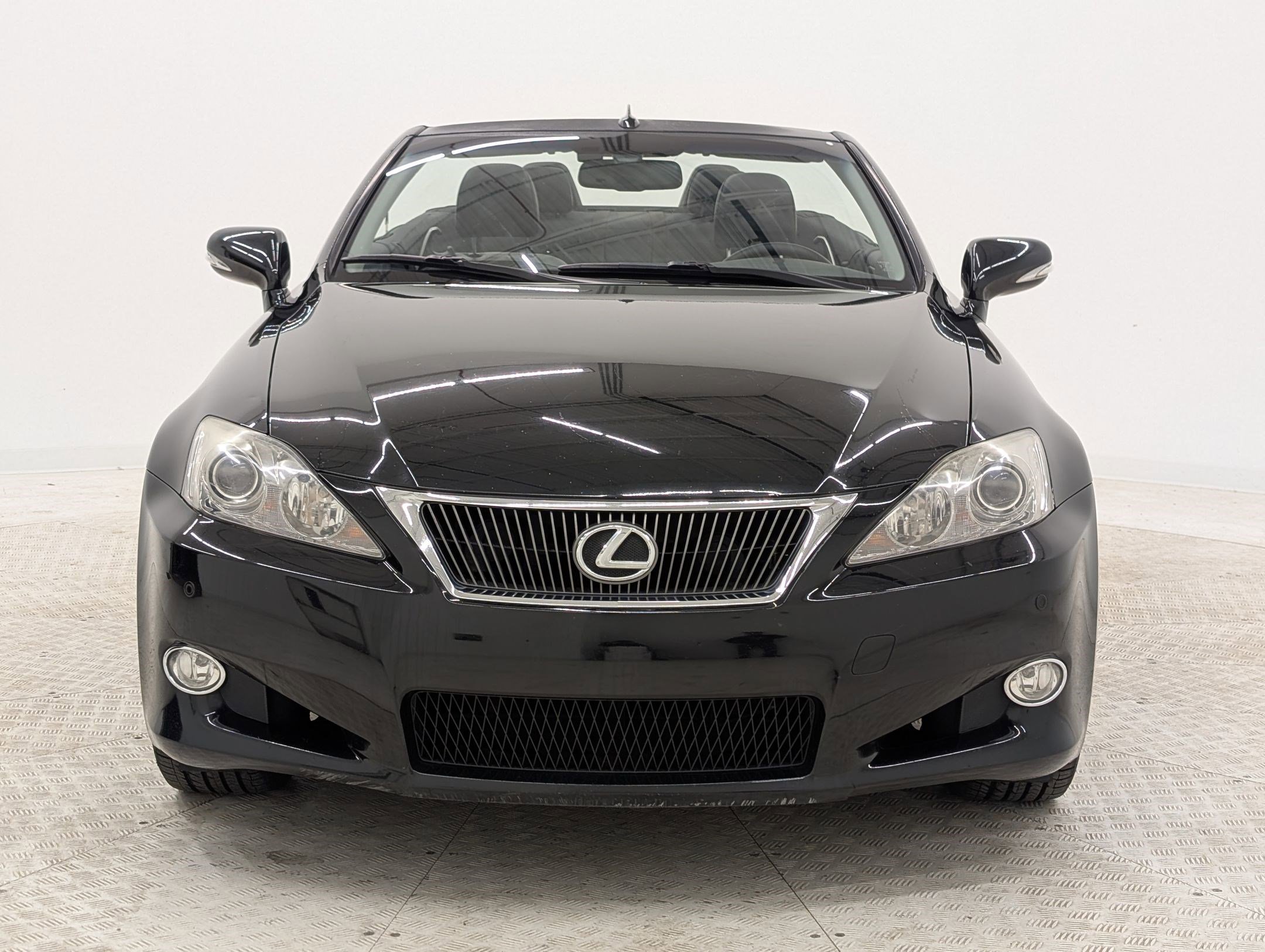 Used 2010 Lexus IS 350C image 6