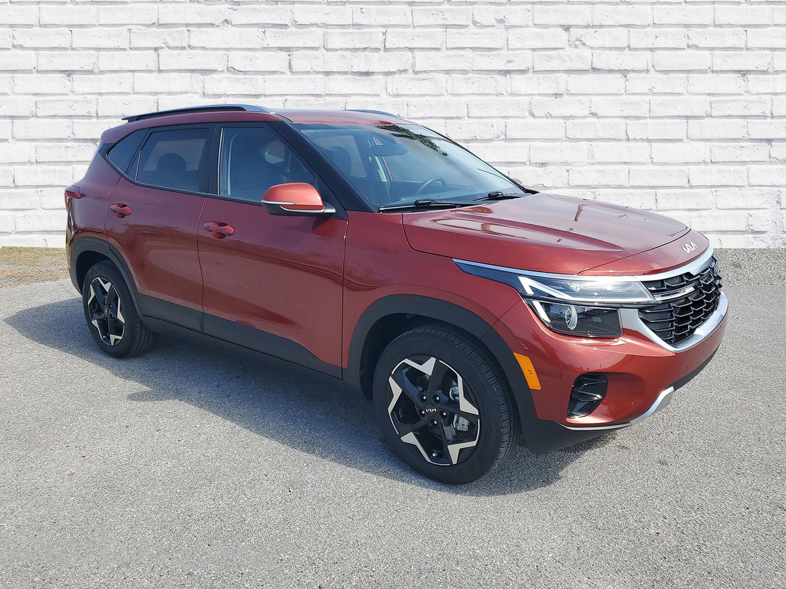 Used 2025 Kia Seltos S image 3