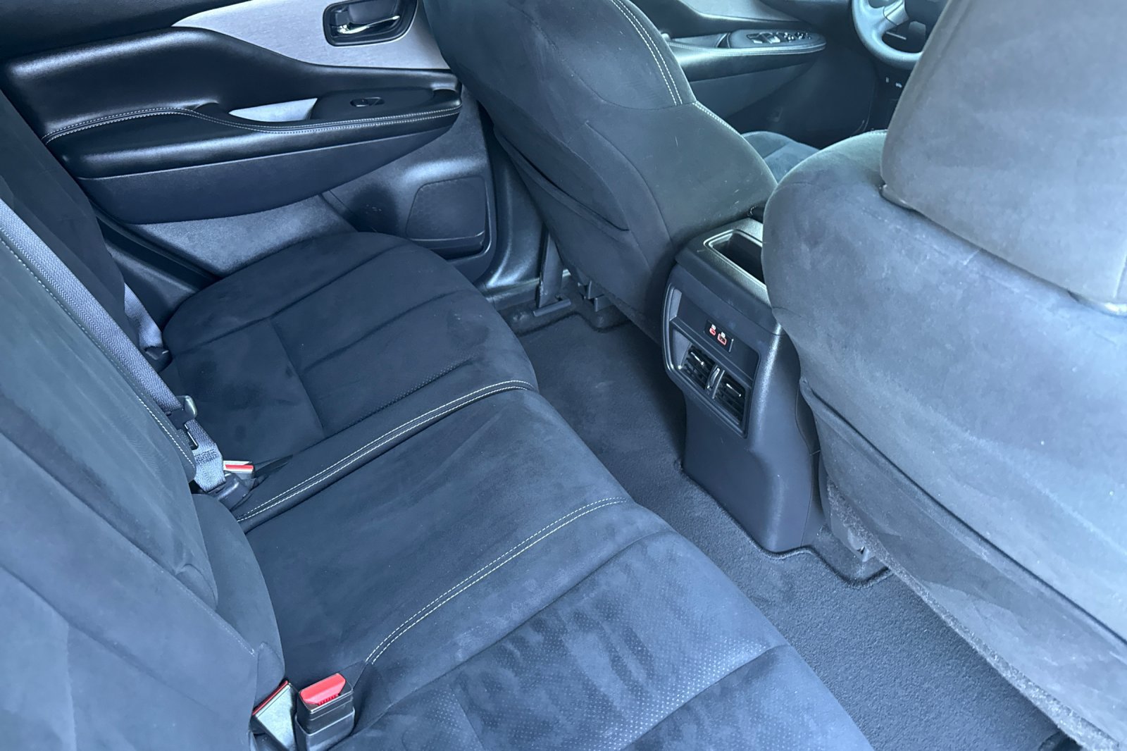 Used 2023 Nissan Murano S AWD/4WD image 17