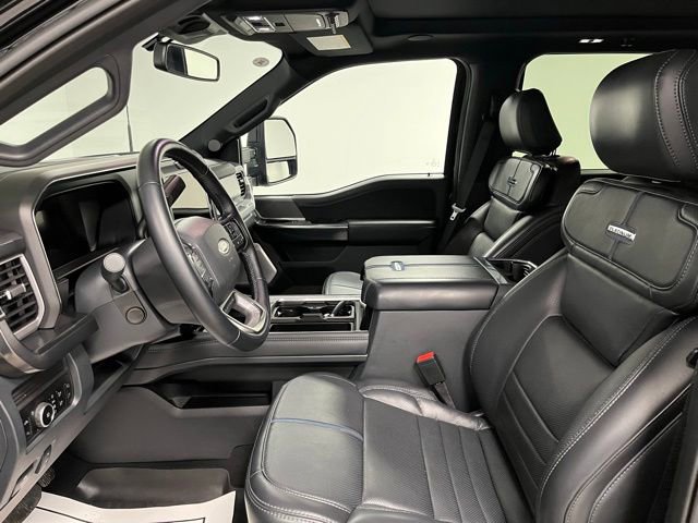 Used 2025 Ford F450 Platinum w/ FX4 Off-Road Package AWD/4WD image 21