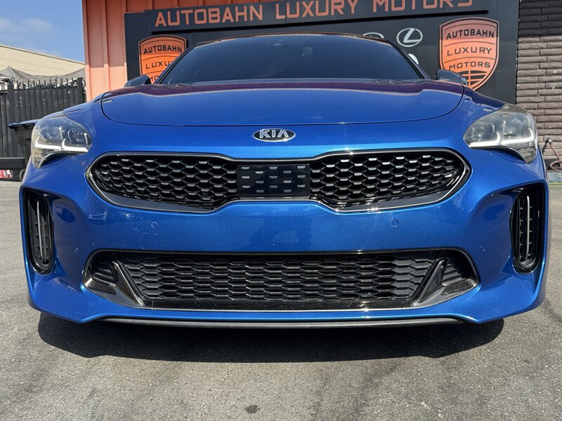 Used 2018 Kia Stinger GT2 AWD/4WD image 4