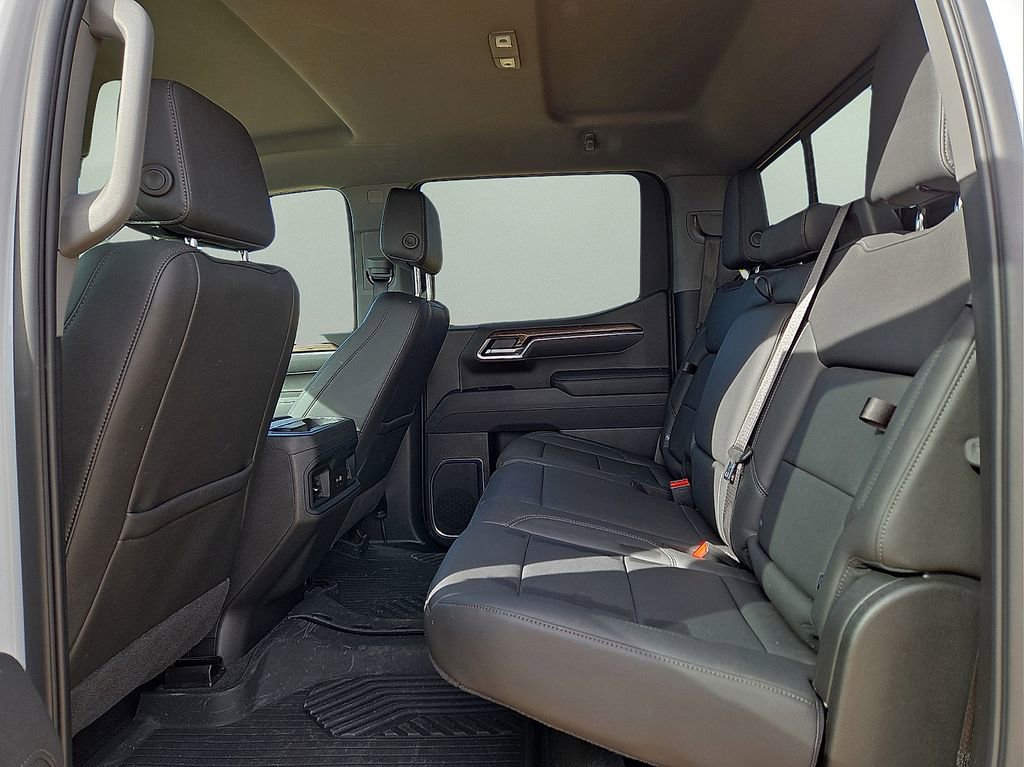 Used 2025 Chevrolet Silverado 1500 LT Trail Boss w/ Convenience Package II image 15