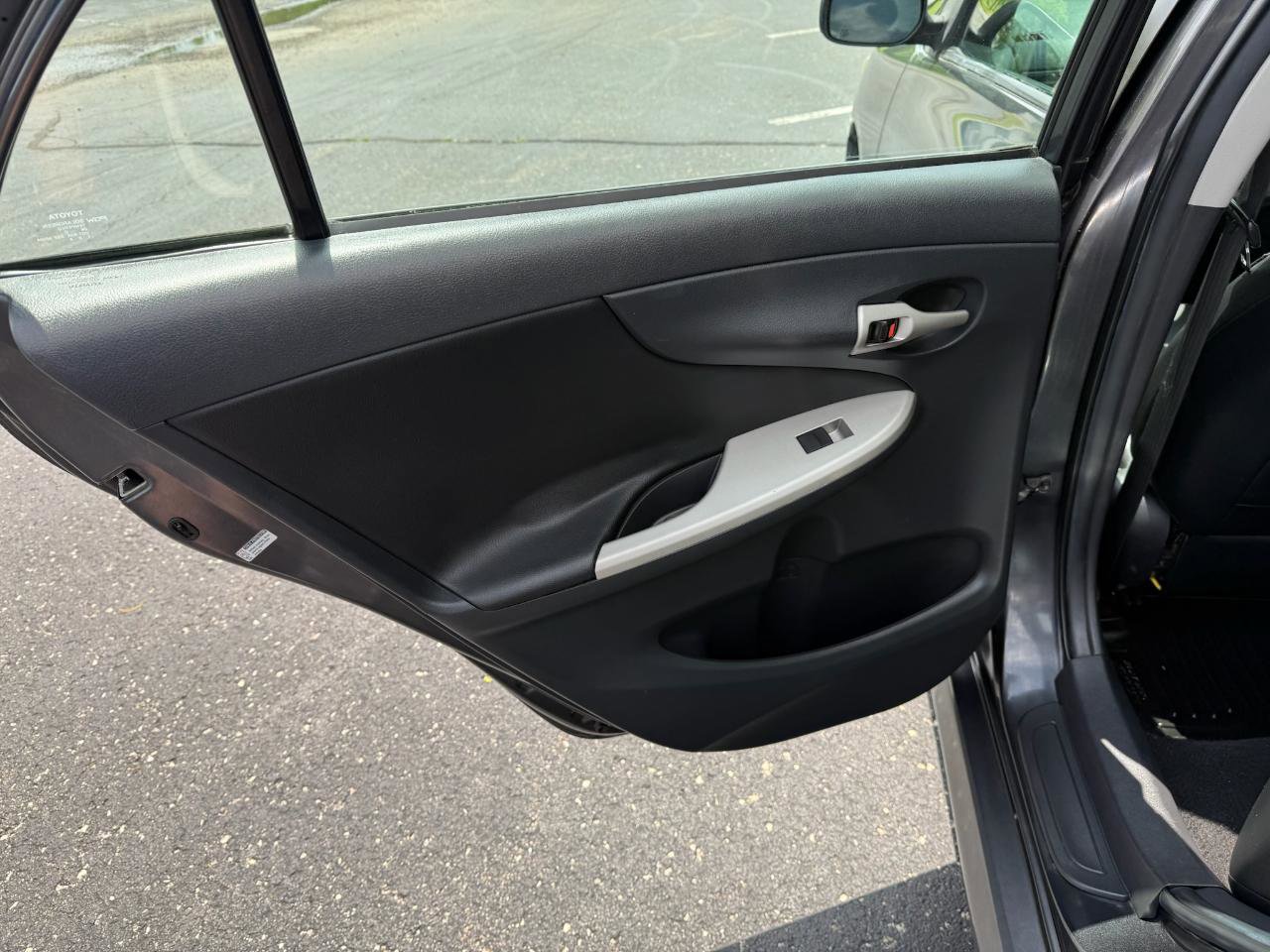 Used 2010 Toyota Corolla S FWD image 10