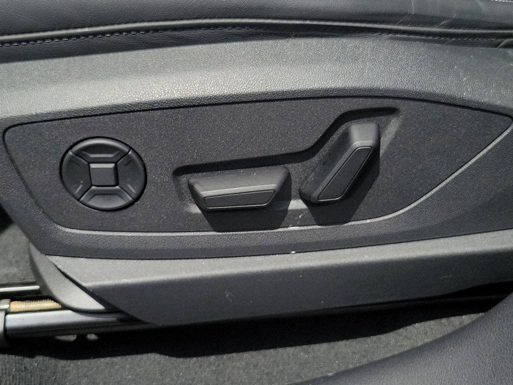 Certified 2024 Audi Q8 e-tron Premium AWD/4WD image 18