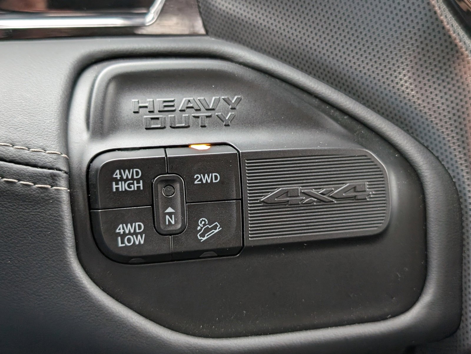 Used 2024 RAM 2500 Limited image 22