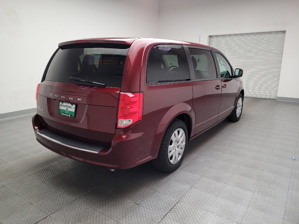 Used 2018 Dodge Grand Caravan SE image 9
