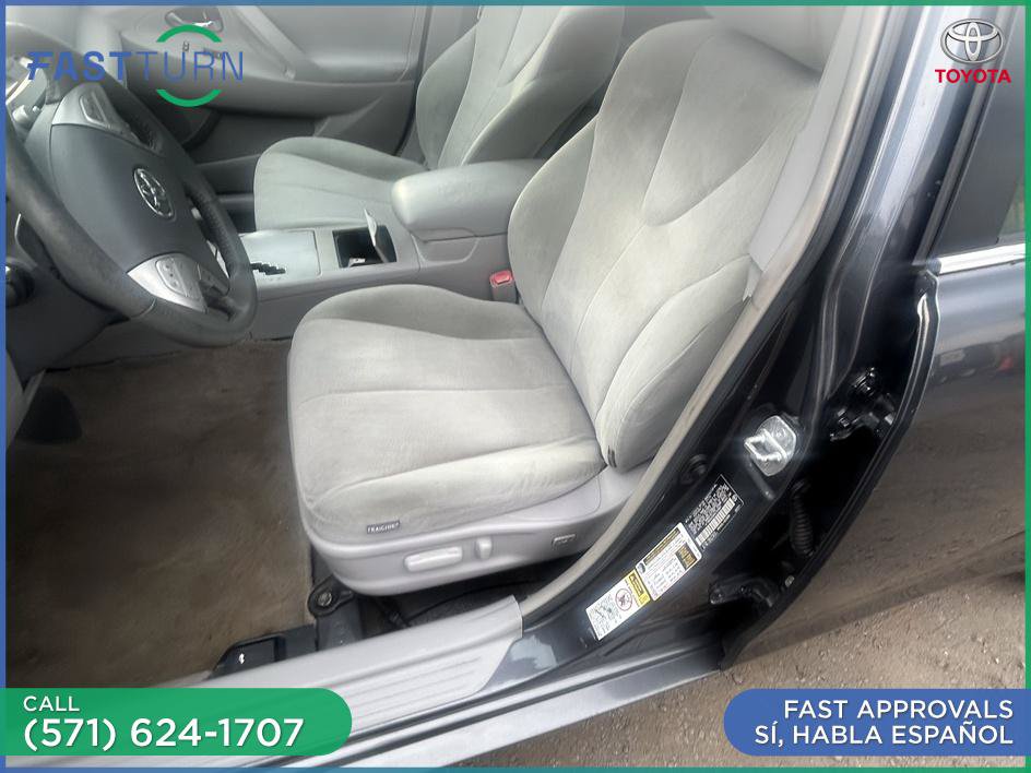 Used 2010 Toyota Camry Hybrid FWD image 30
