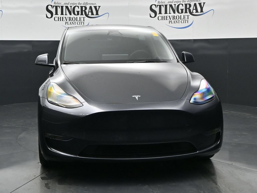 Used 2024 Tesla Model Y Long Range AWD/4WD image 2