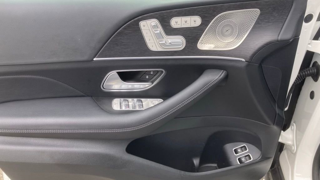 Used 2025 Mercedes-Benz GLE 450e 4MATIC image 22
