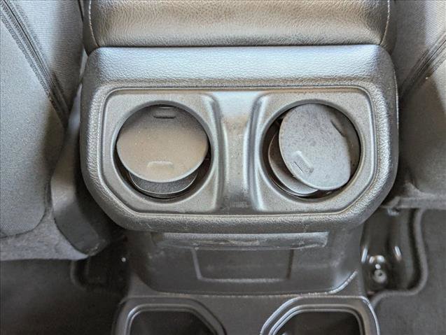 Used 2022 Jeep Wrangler Sport AWD/4WD image 16