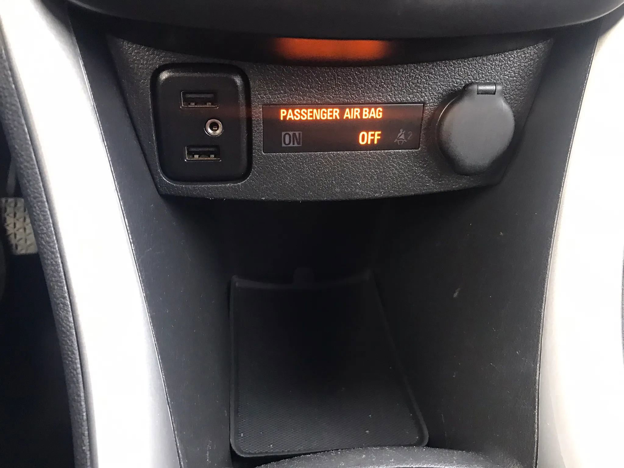 Used 2018 Chevrolet Trax LT w/ LT Convenience Package AWD/4WD image 26