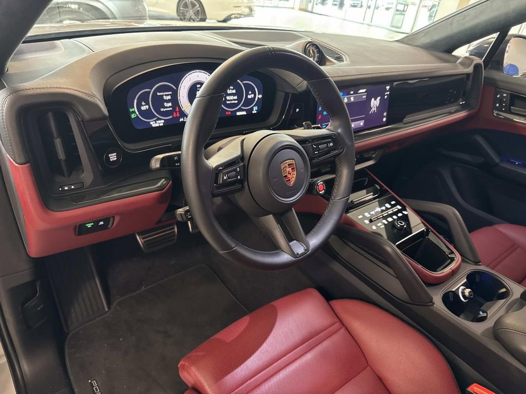 Used 2024 Porsche Cayenne Turbo GT image 17