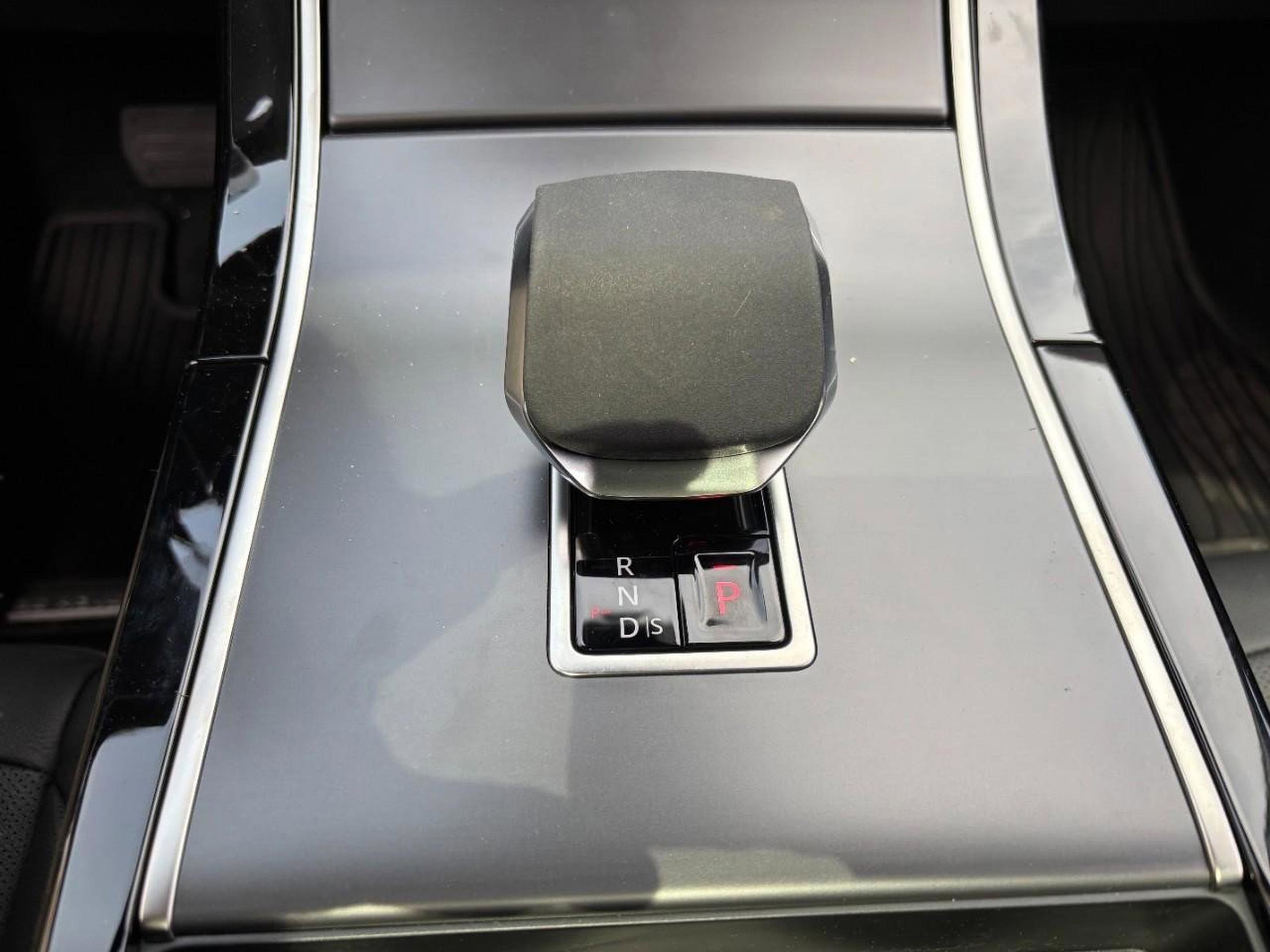 Used 2026 Land Rover Range Rover Evoque S image 28