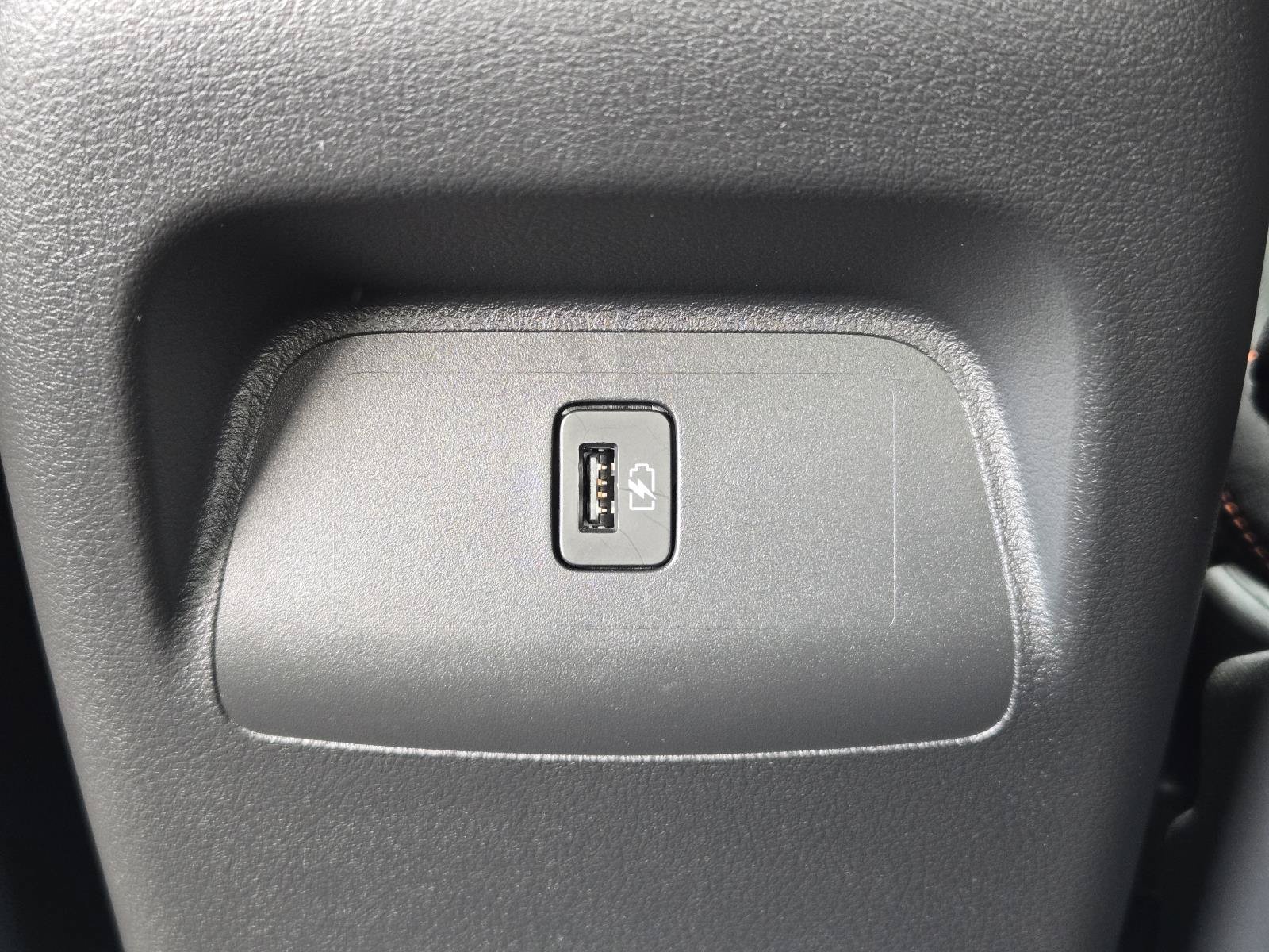 Used 2025 Nissan Sentra SR FWD image 26