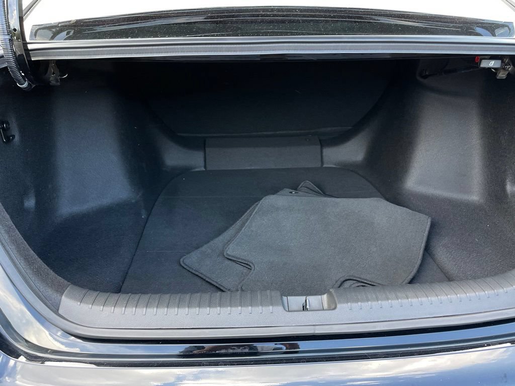 Certified 2025 Honda Accord LX image 40