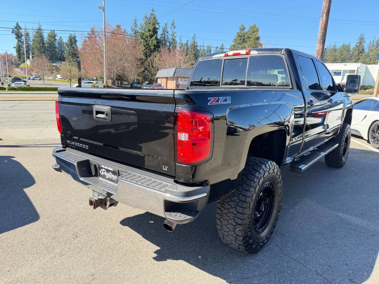 Used 2015 Chevrolet Silverado 2500 LT w/ LT Convenience Package image 9