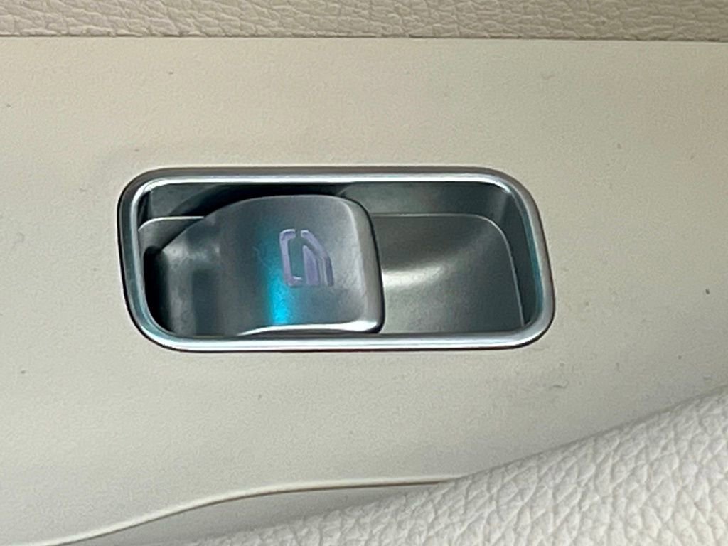 Certified 2022 Mercedes-Benz GLS 450 4MATIC image 28