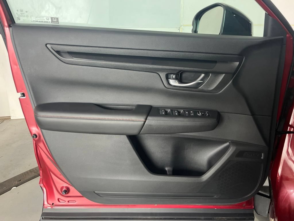 Used 2025 Honda CR-V Sport image 26
