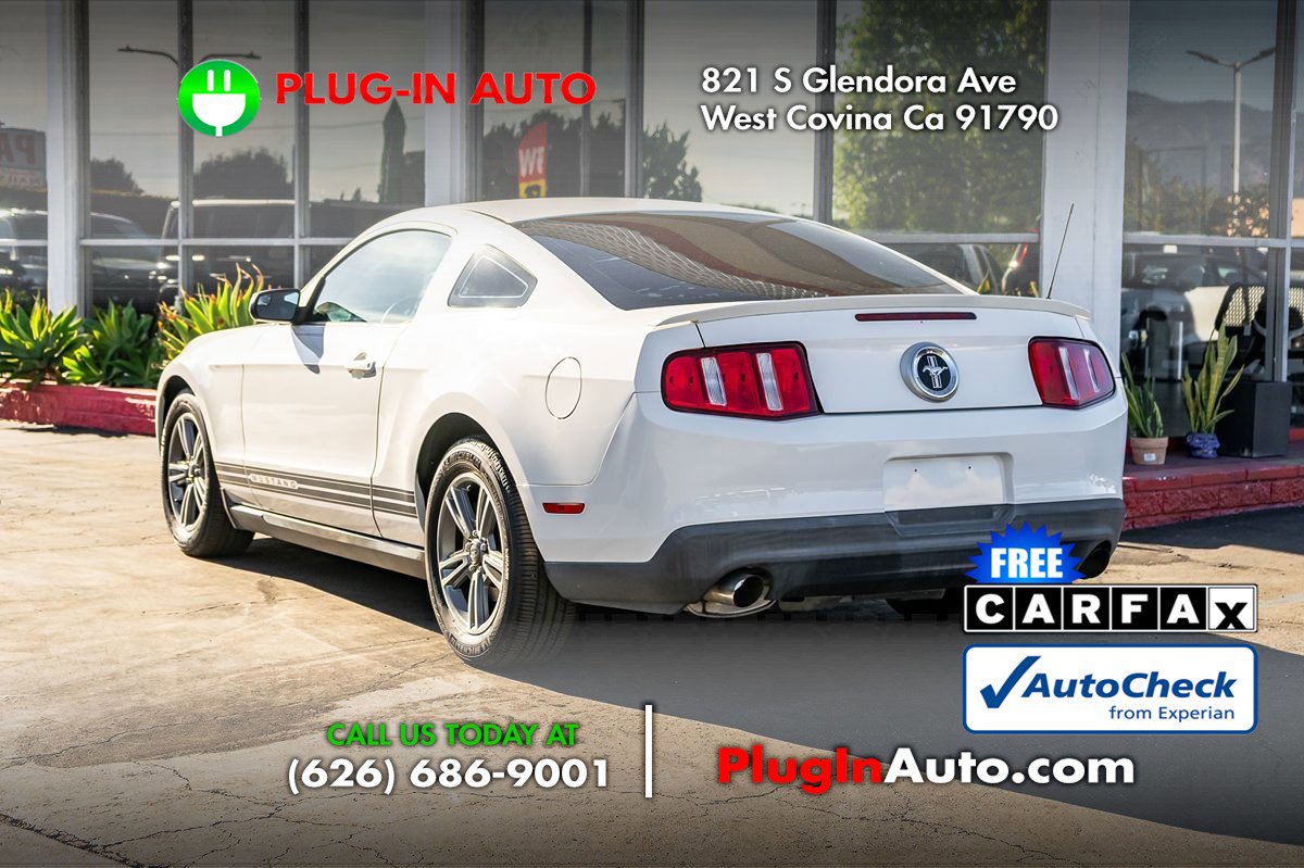 Used 2012 Ford Mustang Premium w/ Comfort Pkg image 2