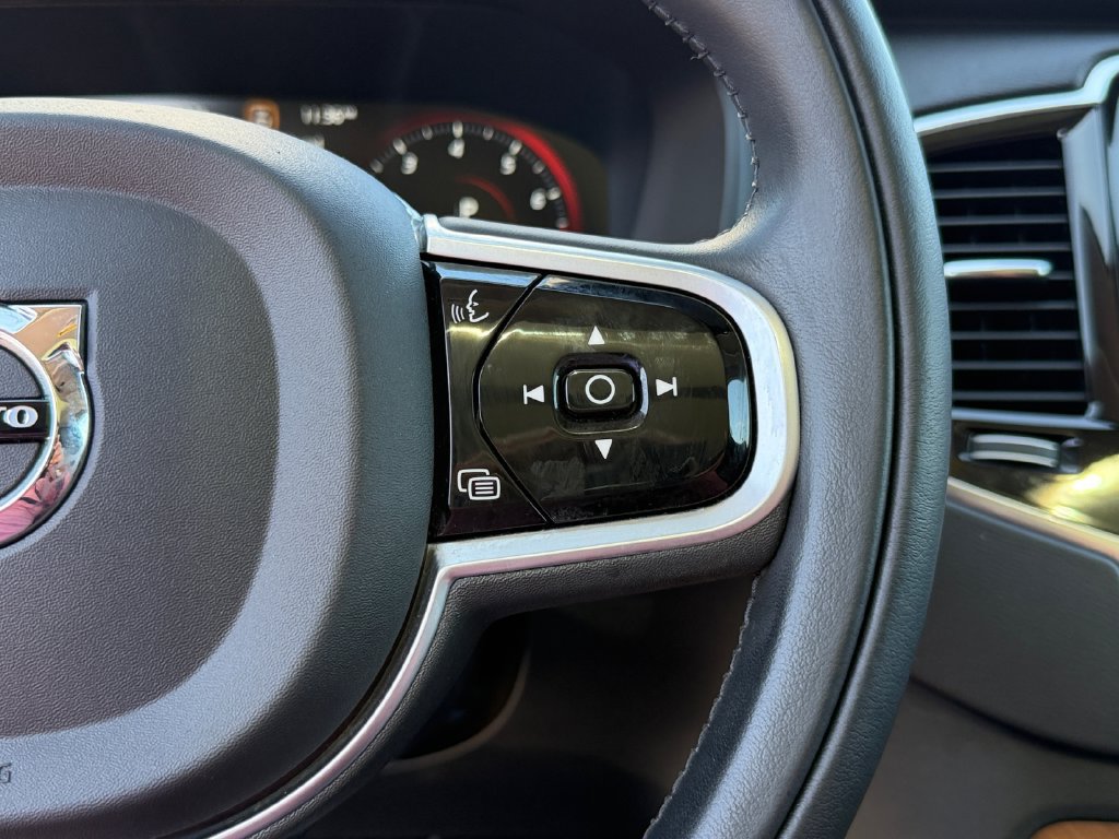 Used 2022 Volvo XC90 T6 Momentum w/ Advanced Package AWD/4WD image 19