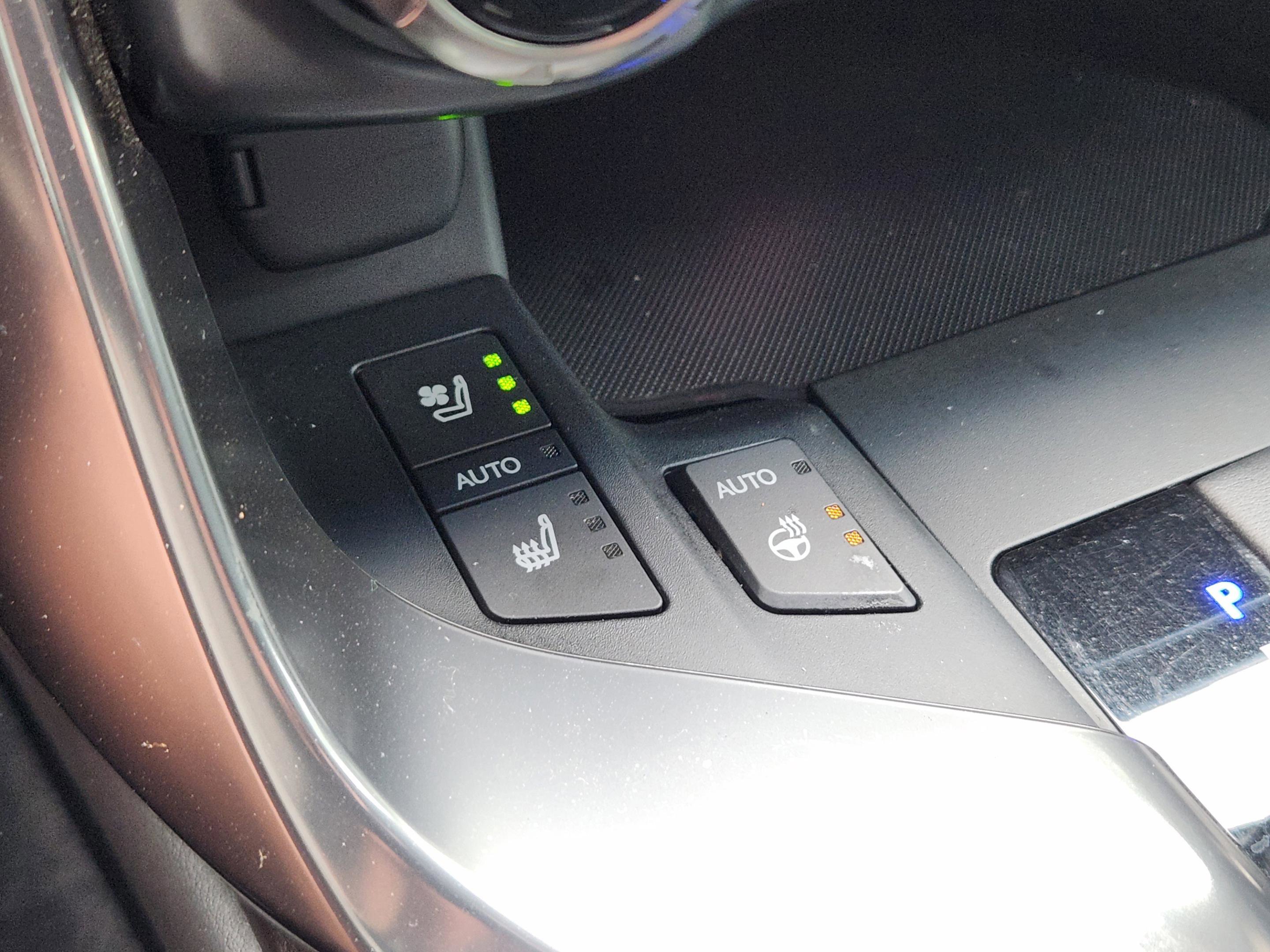 Used 2023 Lexus LX 600 4WD w/ Appearance Package image 16