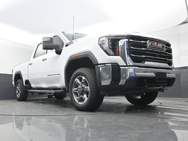 Used 2025 GMC Sierra 2500 SLT w/ SLT Convenience Package AWD/4WD image 1
