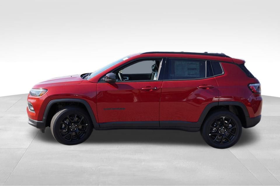 New 2025 Jeep Compass Latitude w/ Sun & Sound Group image 6