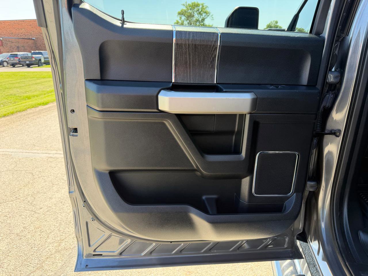 Used 2021 Ford F250 Lariat w/ Lariat Value Package AWD/4WD image 37