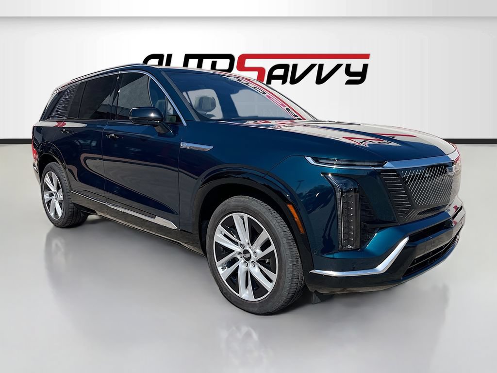 Used 2026 Cadillac Vistiq Luxury AWD/4WD image 1