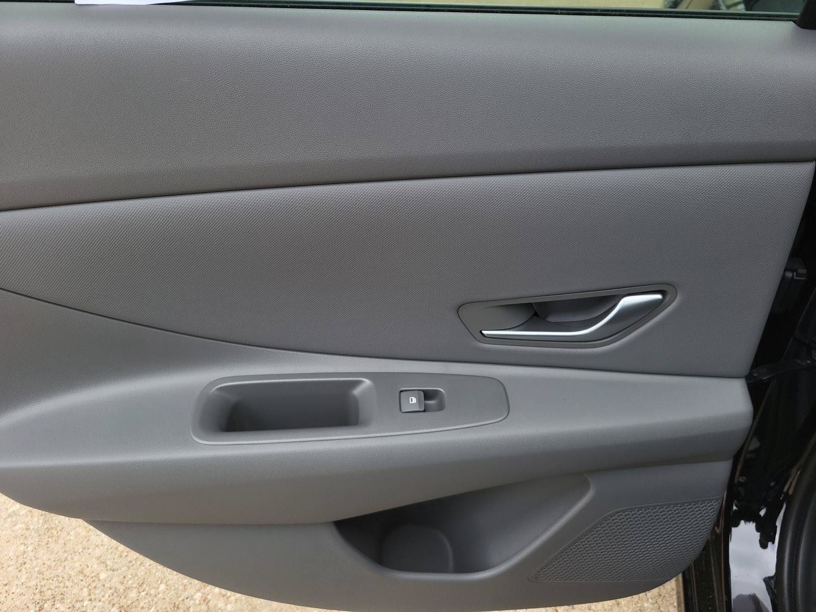 New 2026 Hyundai Elantra Sport FWD image 8