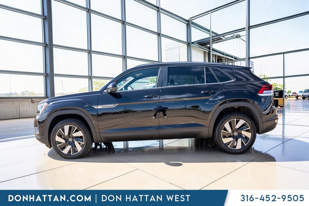 Used 2024 Volkswagen Atlas Cross Sport SE FWD video 2